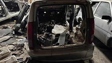 Другие детали кузова: Разбор Honda Capa (габариты и формы кузова на фото). В наличии — 2