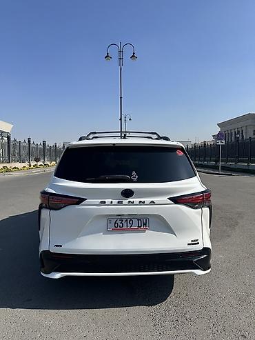 маховик 2 7: Toyota Sienna: 2022 г., 2.5 л, Вариатор, Гибрид, Минивэн — 4