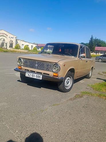 turbo az vaz priora: VAZ 21011 sedan – klassik Sovet avtomobili Xüsusiyyətlər: - Kuzov: 4 — 2