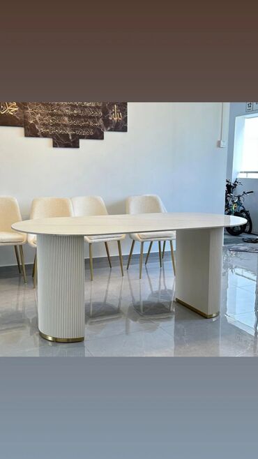 Столы для зала: Стол для зала, Не раскладной, Овальная — 6