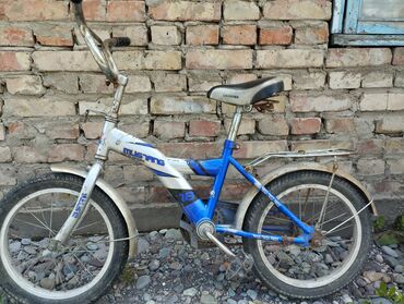 колеска детский: Детские два велосипеда продаю.Синий за 3500.Второй за 1500