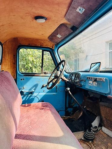 bu avtomobil traktor varianti: QAZ-53 İşlək Mühərrik Satılır QAZ-53 mühərriki satılır. Mühərrik işlək — 1