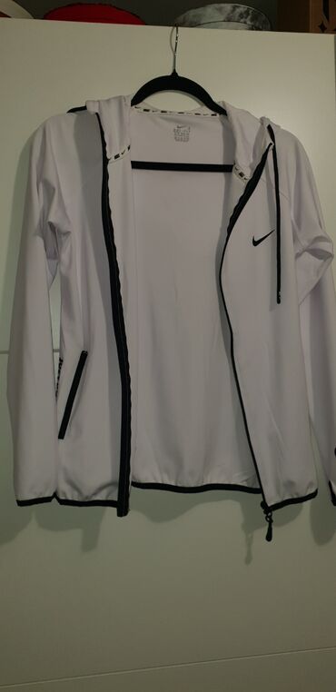 Gornji i donji deo: Nike, M, Jednobojni, bоја - Bela na lalafo.rs — 16 Gornji i donji deo: Nike, M, Jednobojni, bоја - Bela — 16