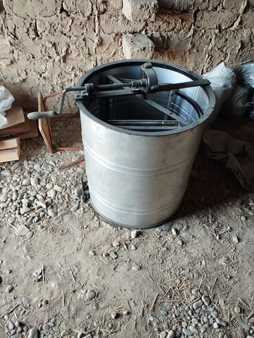 пневмонагнетатель для полусухой стяжки цена: Продаю медагон двухрамочный 30.000 сом идеальное состояние как нови