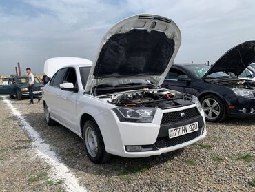 Iran Khodro: Iran Khodro : 1.7 l | 2020 il 190000 km Sedan