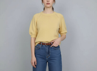 Jumpers and Cardigans: Women`s sweater, size L