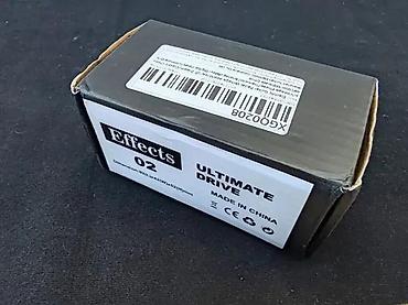 akusticna bas gitara sa zvucnikom: ULTIMATE DRIVE DISTORZIJA | Slanje po dogovoru ili lično preuzimanje — 9