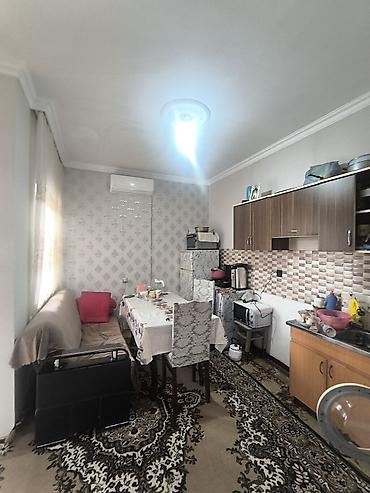 gunu 20: 3 otaqlı, 60 kv. m, Orta təmir — 3