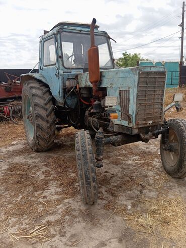 трактр 80: Продаю или меняю на пресс подборщик Кыргызстан Мтз 80 в отличном