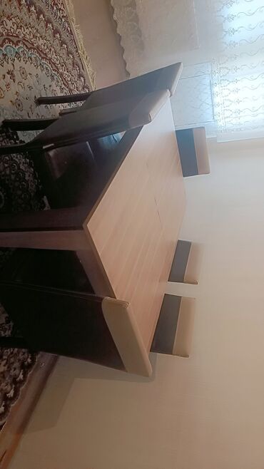 generator mini: Mətbəx üçün, Açılmayan, Kvadrat masa, 6 stul