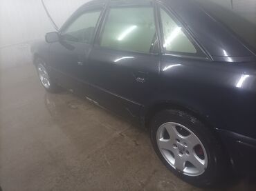 audi 100 2 2 мт: Audi 100: 1993 г., 2.6 л, Механика, Газ, Седан