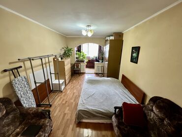 квартиры по: 1 комната, 38 м², 104 серия, 4 этаж, Старый ремонт