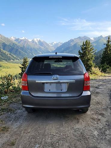 Toyota WISH: 2003 г., 1.8 л, Автомат, Бензин, Универсал