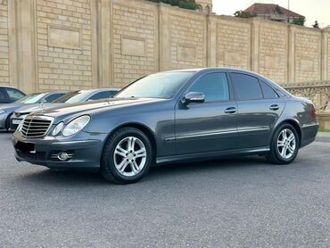 Mercedes-Benz: Mercedes-Benz E 220: 2.2 l | 2008 il Sedan — 3