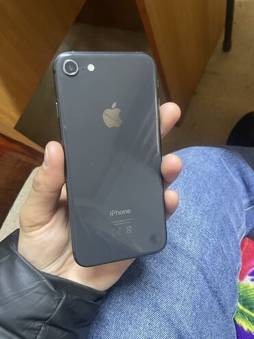 Apple iPhone: IPhone 8, Б/у, 64 ГБ, Black Titanium, 100 %