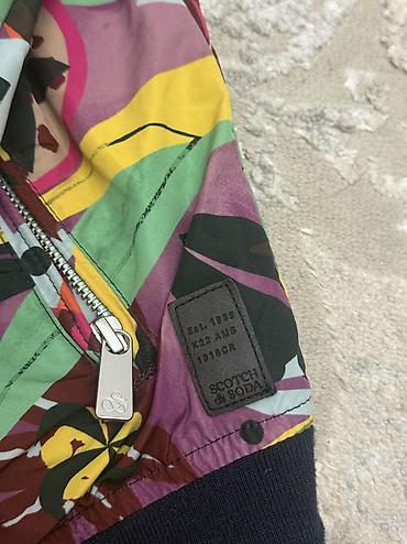 бомбер: Продаю Двусторонний бомбер scotch and soda
Брала в эмиратах за 100$ — 5