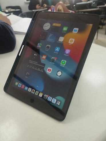 Планшеты: Планшет, Apple, память 128 ГБ, 8" - 9", Wi-Fi, Б/у, Детский цвет - Серебристый — 10