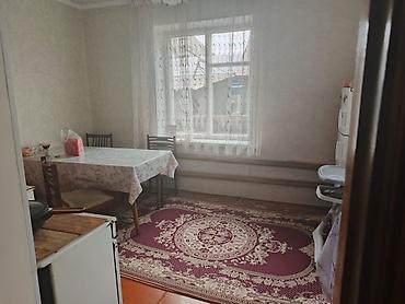 Продажа коттеджей и домов: Продаю дом. По ул Жаштык. Цена договорная. Обращаться по телефону или at lalafo.kg — 14 Продажа коттеджей и домов: Продаю дом. По ул Жаштык. Цена договорная. Обращаться по телефону или — 14