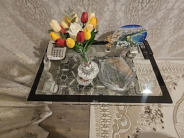 Düz masa, Açılmayan, Təkərsiz, Şüşə, Zəmanətsiz