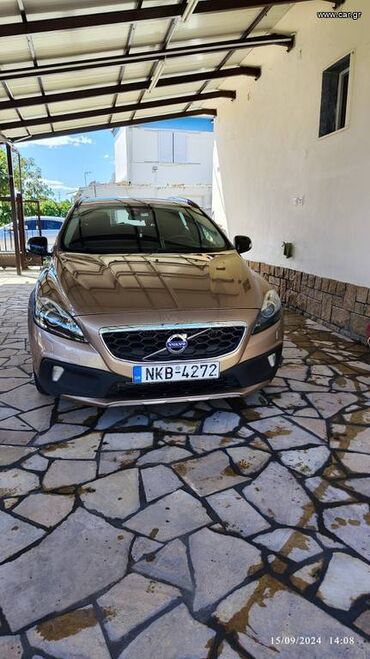 Volvo V40 Cross Country: 1.6 l. | 2015 έ. 290000 km. Χάτσμπακ