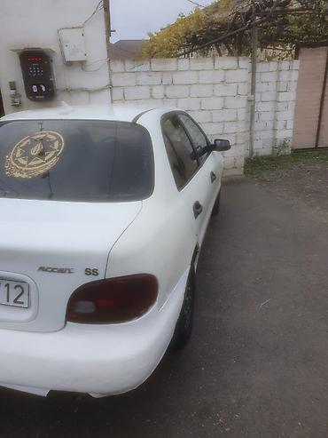tap az kondisioner: Hyundai Accent: 1.5 l | 1995 il Sedan — 3