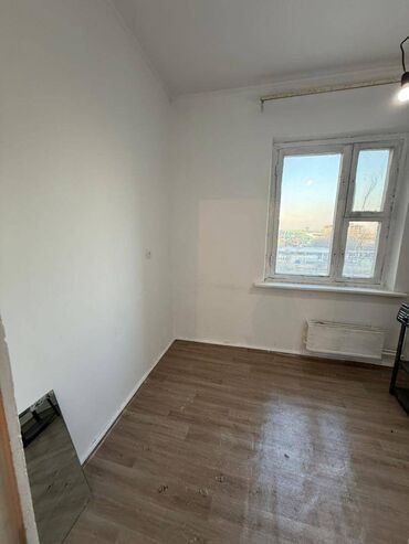 Помещения свободного назначения: 1 комната, 34 м², 105 серия, 5 этаж, Косметический ремонт