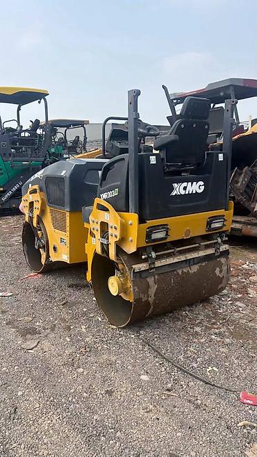 военные снаряжение: Продаю:Двухвальцовый вибрационный каток XCMG XMR303 Только привезли с — 3