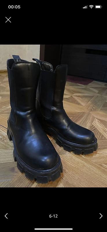 Botinka və botilyonlar: Charles&Keith, Ölçü: 38, rəng - Qara, İşlənmiş — 1
