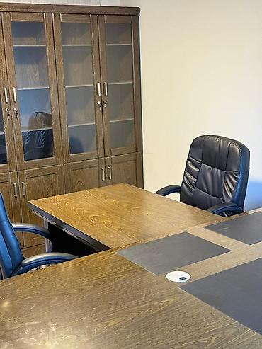 masaüstü ofis seti: Yeni ofis mebel dəsti Tərkibi: - L‑şəkilli iş masası: taxta — 1