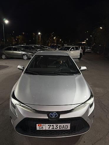 corola: Toyota Corolla: 2020 г., 1.8 л, Вариатор, Гибрид, Седан — 2