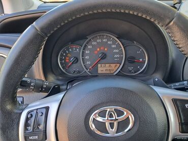 Toyota: Toyota Yaris: 1.3 l. | 2014 έ. Χάτσμπακ — 15