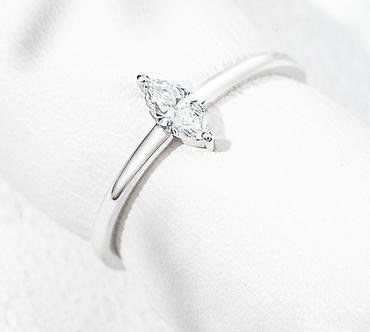 Кольца: 💍 Кольцо из белого золота 750 пробы с лабораторным бриллиантом • — 1