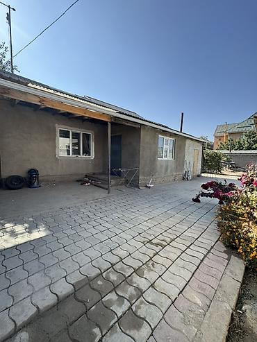 боконбаева калыка акиева: 2 комнаты, 60 м², 4 соток, Бишкек, Селекционное с. Риэлтор — 2