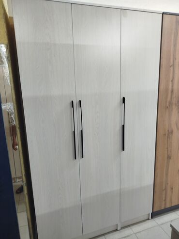 Шкафы для одежды: Шкаф для одежды, Новый, Прямой, ЛДСП — 17