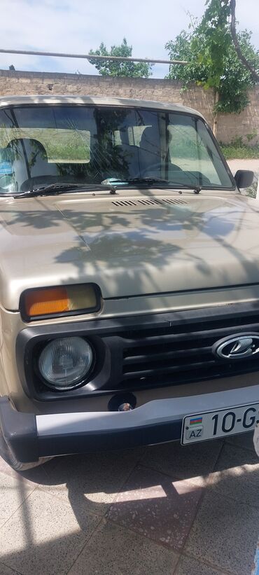 VAZ (LADA): VAZ (LADA) 4x4 Niva: 2.5 l | 1998 il 200000 km Universal