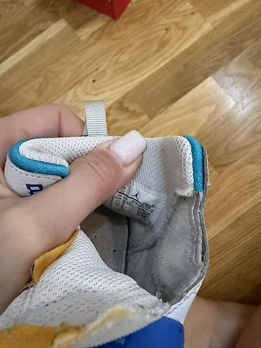 Uşaq dünyası: Nike Jordan original 
В идеальном состоянии 
Размер 22,5
Цена 15 — 5