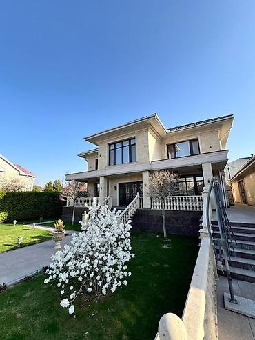 Продажа коттеджей и домов: 5 и более комнат, 500 м², Бишкек, Арча-Бешик ж/м Риэлтор — 1