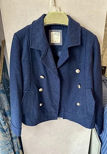 Dənizçi üslubunda qısa qadın jaketi - Rəng: tünd göy (navy) - Model lalafo.az -da Dənizçi üslubunda qısa qadın jaketi - Rəng: tünd göy (navy) - Model