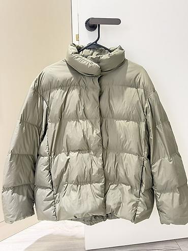 пуховики коламбия: Uniqlo б/у Пуховик женский, укороченный, цвет хаки/оливковый Размер л — 2