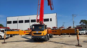 не рабочие инструменты: Бетононасос, Daewoo, 2014 г., более 60 м — 4