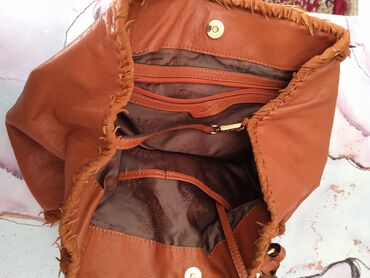 Çantalar: Qara çiyin çantası – franj və zəncir detallı - Material: süni dəri — 9