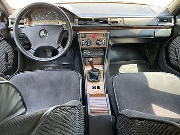 молдинг w220: Mercedes-Benz W124: 1989 г., 2.3 л, Механика, Бензин, Седан — 5