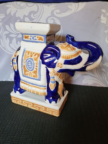 Figure: Figura, bоја - Šareno, Novo na lalafo.rs — 2 Figure: Figura, bоја - Šareno, Novo — 2