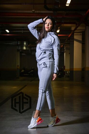 Gornji i donji deo: Adidas, 2XL, Jednobojni, bоја - Crvena — 3