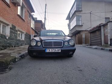 Mercedes-Benz: Mercedes-Benz E 220: 2.5 l. | 1999 έ. Λιμουζίνα — 1