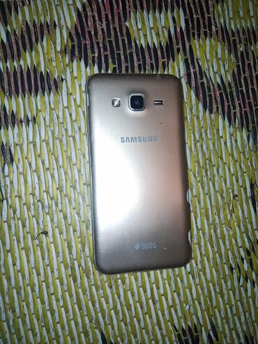 100 manatliq telefonlar samsung: Samsung Galaxy J3 2016, 8 GB, rəng - Qırmızı, İki sim kartlı
