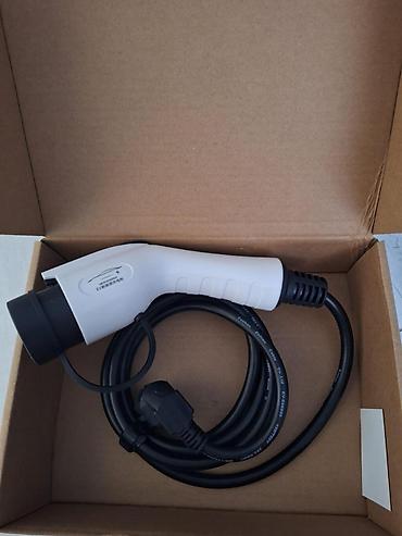 changan adaptor: Usten cixma original adaptorlar satilir.2.5 -3 saata tam — 2