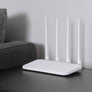 Модемы и сетевое оборудование: Роутер Xiaomi Mi 4c Продаю маршрутизатор xiaomi mi router 4c, CN