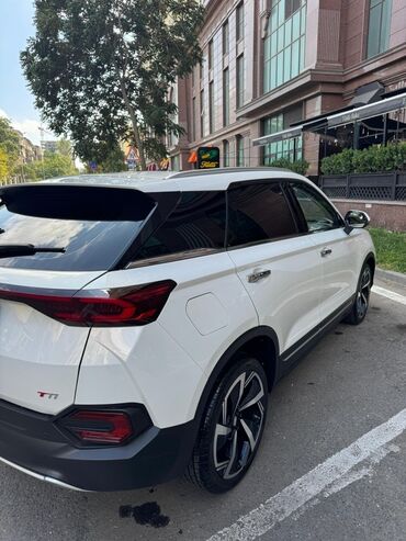 FAW: FAW Besturn: 1.5 l | 2024 il 7400 km Krossover — 6