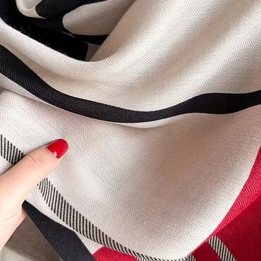 Šalovi: Ženski šal

Cena 1600din
Poručuje se,isporuka za nekoliko dana — 2